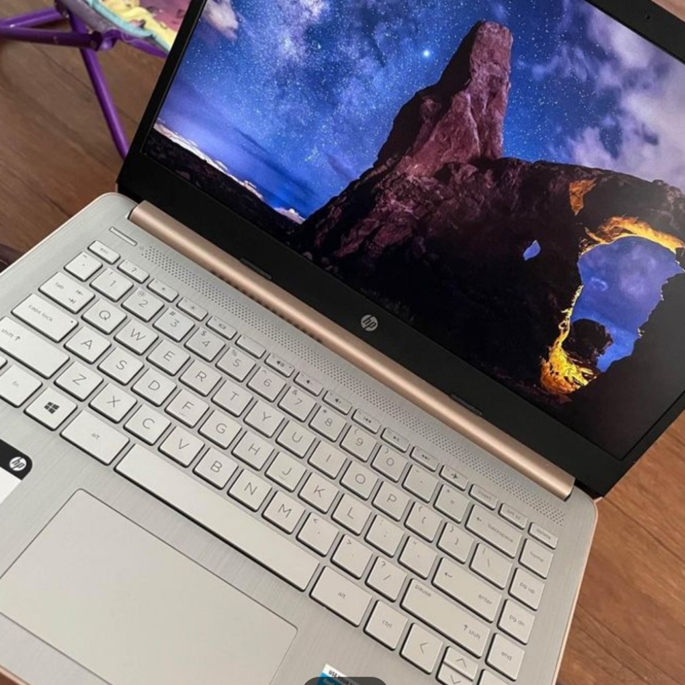 ROSE GOLD HP LAPTOP